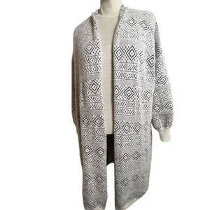 Oliver O Anthropologie Longline Cardigan Sweater Womens XL Soft Fuzzy White Gray